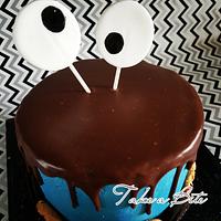 Cookie Monster Drip Cake