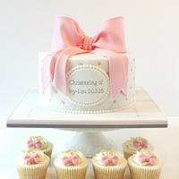 Sugar bow christening cake