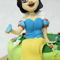 Snow White cake 