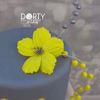 Mosaic yellow-grey wedding cake