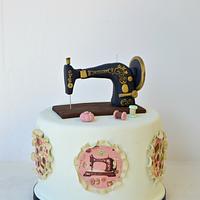 Singer Cake - cake by Teresa Muntané - CakesDecor