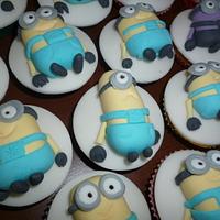 Minions mini cupcakes