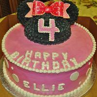 Minnie Mouse hat birthday cake in buttercream