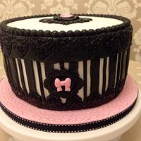 Hat box cake 