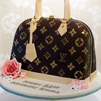 Cake purse tutorial. How to make a Louis Vuitton purse 