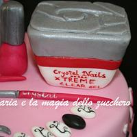 Nails artist cake