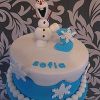 olaf frozen cake and cupcakes