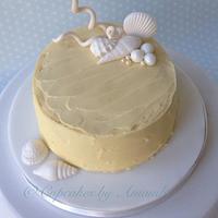 Pearly Seaside Chic Cake & Cupcakes