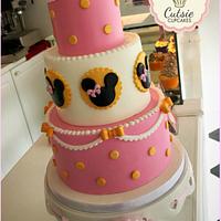 Minnie Mouse Cake 🎀