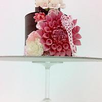Mini cake with flowers