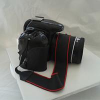 Canon Camera Cake 700d!