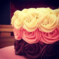 Neopolitan rose cake 