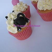 Cat Themed Cake and Cupcakes
