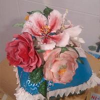 pillow cake with flowers