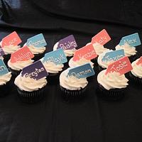 Cupcakes with name tags