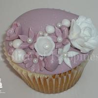 Pink & White Cupcakes
