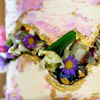 Faultline flowers cake