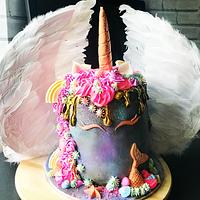 UV unicorn v mermaid cake 