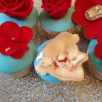 Tiffany Blue & Red wedding cupcakes 