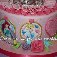 Disney Princess tiara cake