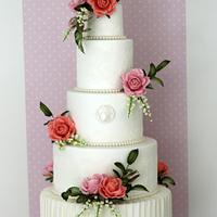Wedding cake with roses