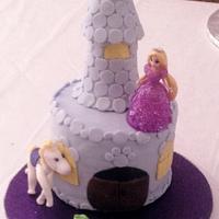 Rapunzel Cake 