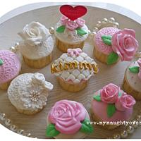 Elegant Floral Cupcakes