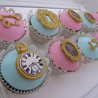 Alice in Wonderland Cup Cakes