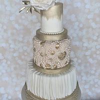 White and Gold Pearl cake