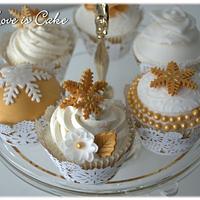 Winter Gold Wedding Cupcakes featured in Cake Central magazine