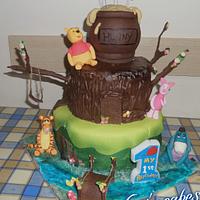 winnie the phoo 1st birthday cake