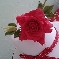 glamorous red rose cake