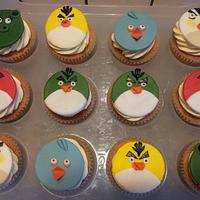 2D Angry Birds cupcakes