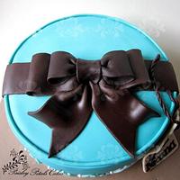 Turquoise Hat Box Cake