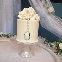 Hanging Wedding Cake - Black and White