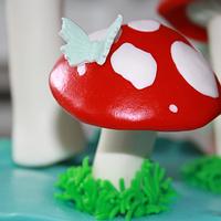 Elf cake with mushrooms.
