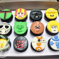 Starwars Stormtrooper Cake and Cupcakes
