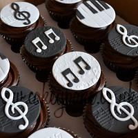 Piano Themed Cupcakes