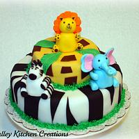 Safari Baby Shower Cake 