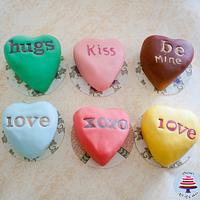 Pillow and Conversation Heart Mini Cakes 