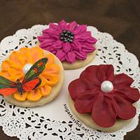 Dimensional Icing Flowers
