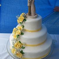 simple wedding cake 
