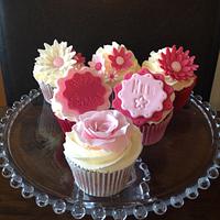 Floral Birthday Cupcakes!