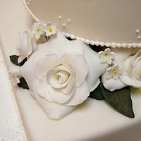 White Rose Wedding cake