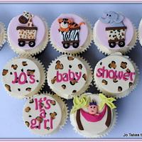 Safari baby shower (& cupcakes)