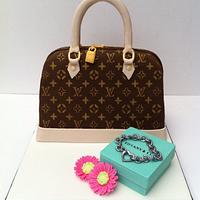 Louis Vuitton bag cake