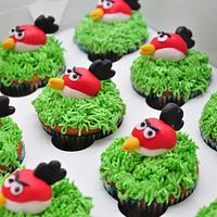 Angry Birds cupcake