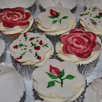 Rose Cupcake Ensemble