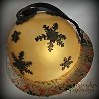Gold Christmas Bauble Christmas Cake