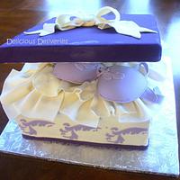 Bridal Gift Box Cake